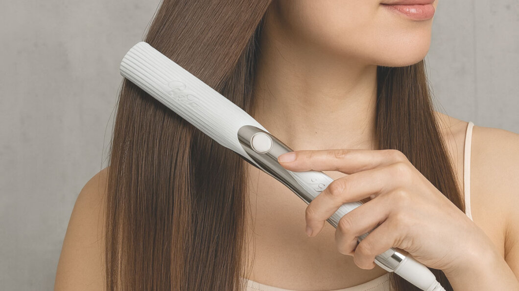 リファ ストレートアイロン 